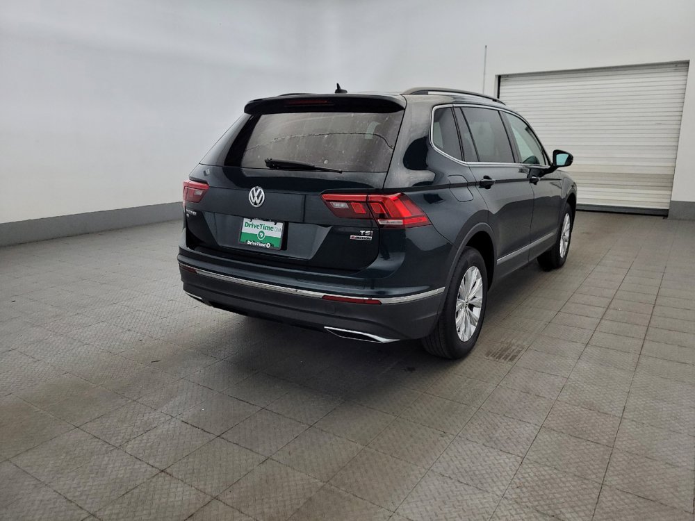 Used 2018 Volkswagen Tiguan SE w/ Panoramic Sunroof Package AWD/4WD image 9