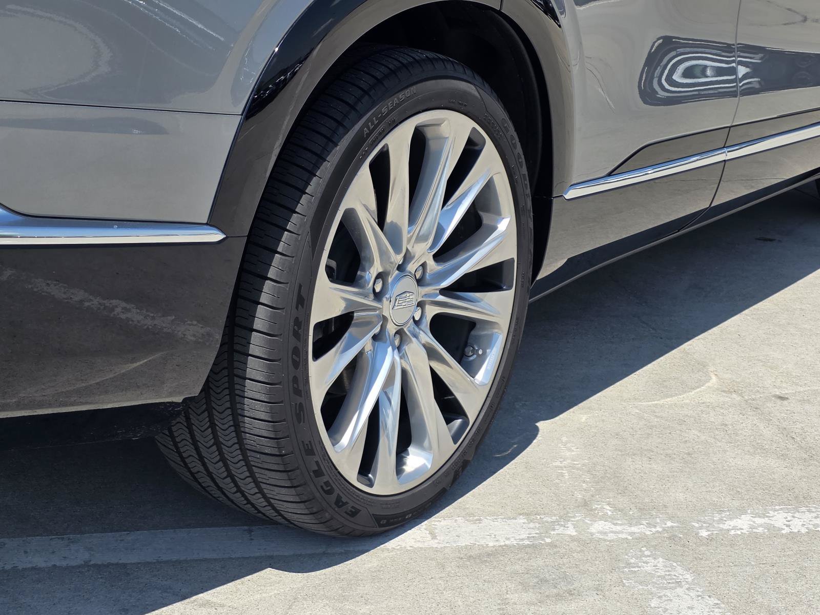 Certified 2026 Cadillac Vistiq Premium Luxury w/ LPO, Floor Liner Package AWD/4WD image 13