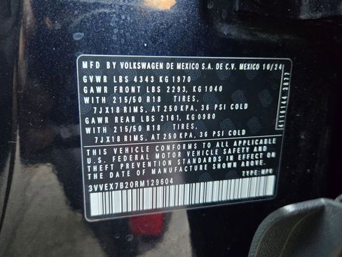 Used 2024 Volkswagen Taos SE image 32