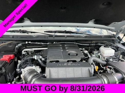Used 2025 Nissan Frontier PRO-4X AWD/4WD image 33