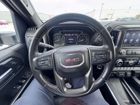 Used 2022 GMC Sierra 2500 AT4 w/ AT4 Preferred Package image 10