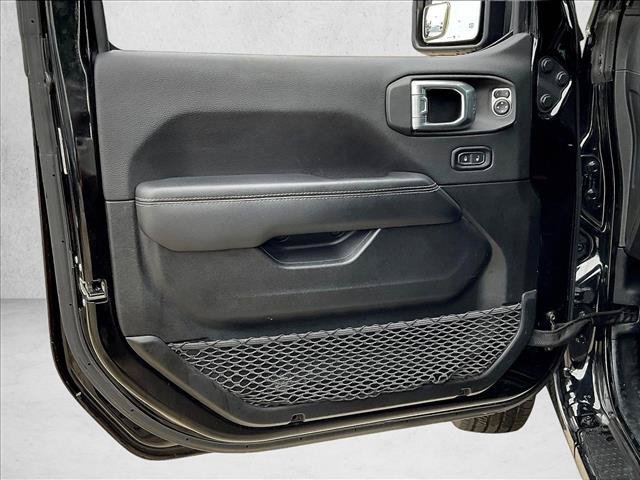 Used 2021 Jeep Gladiator Overland w/ Popular Equipment Package AWD/4WD image 13