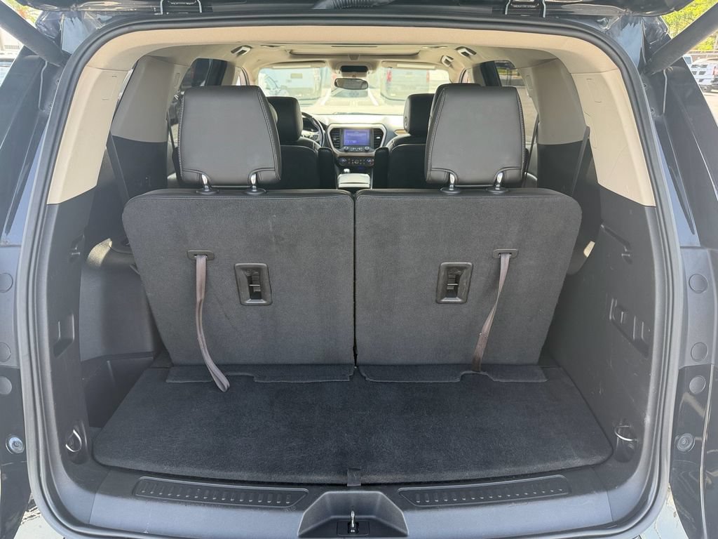 Certified 2018 GMC Acadia Denali w/ Technology Package AWD/4WD image 14