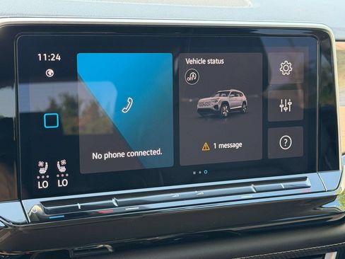 Used 2025 Volkswagen Atlas SE FWD image 20