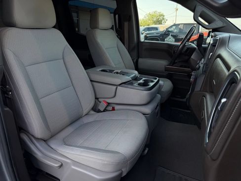 Used 2022 Chevrolet Silverado 1500 LT AWD/4WD image 17