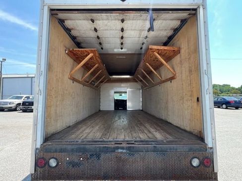 Used 2019 Chevrolet Express 3500 Extended w/ Power Convenience Package RWD image 25