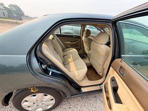Used 2004 Honda Accord LX image 27
