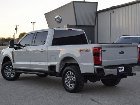Used 2025 Ford F250 Lariat w/ FX4 Off-Road Package image 8