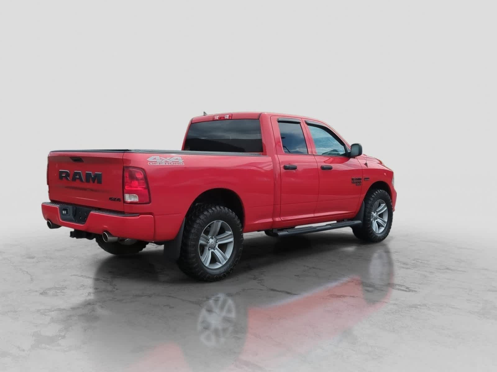 Used 2019 RAM 1500 Express w/ Wheel & Sound Group AWD/4WD image 8
