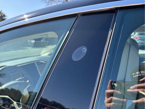 Used 2018 Tesla Model S 75D image 17