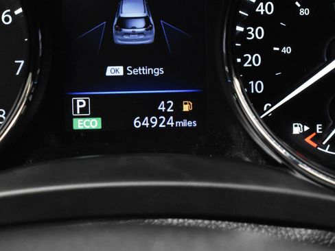 Used 2019 Nissan Rogue S image 20