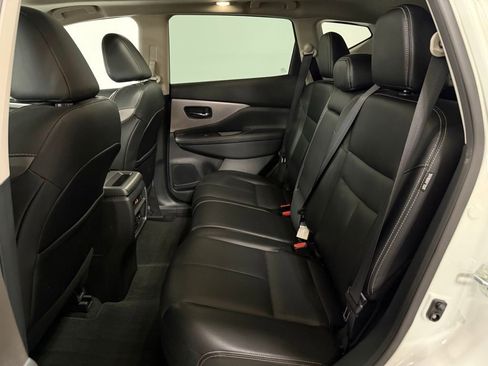 Used 2024 Nissan Murano SL image 16