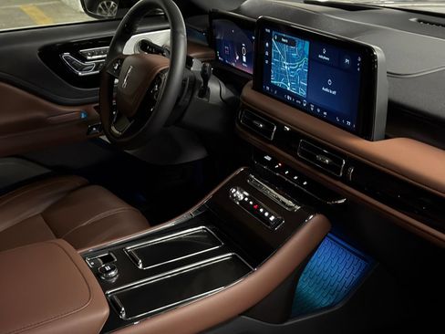 New 2026 Lincoln Aviator Reserve AWD/4WD image 10
