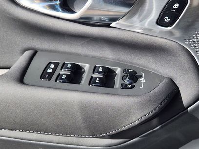 New 2026 Volvo XC90 T8 Ultra w/ Lounge Package