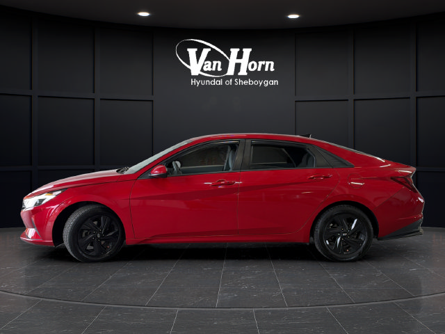 Used 2021 Hyundai Elantra SEL FWD image 4