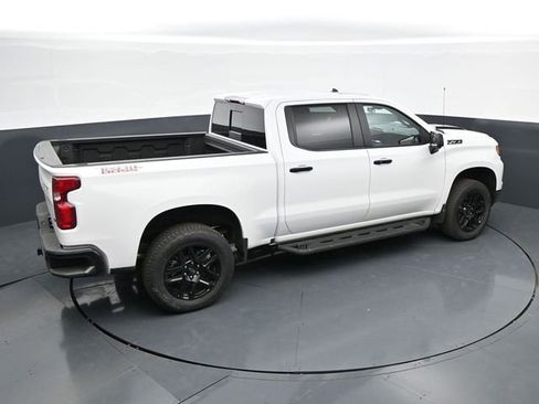 Used 2024 Chevrolet Silverado 1500 LT Trail Boss w/ LT Trail Boss Premium Package AWD/4WD image 30