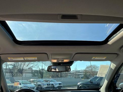 Used 2018 Honda CR-V EX-L image 24