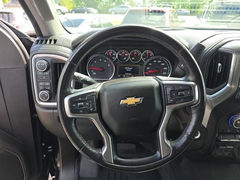 Used 2022 Chevrolet Silverado 2500 LT w/ Convenience Package AWD/4WD image 14