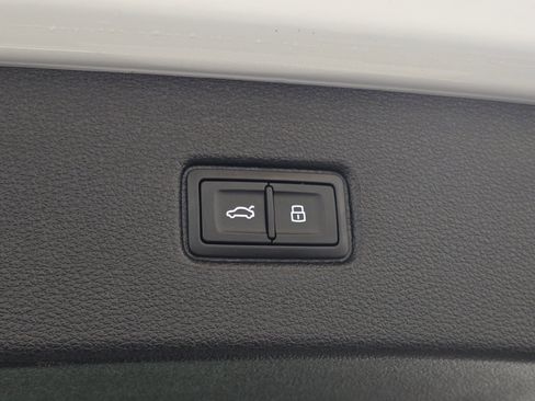 Used 2025 Audi Q7 3.0T Premium Plus image 22