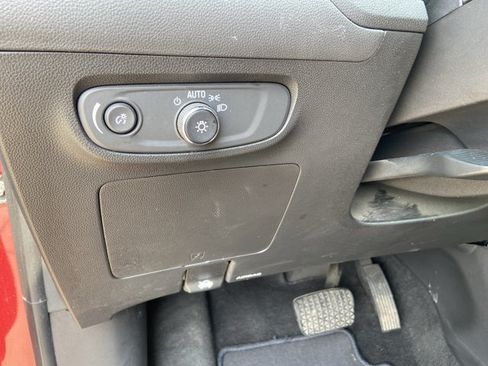Used 2024 Buick Encore GX Preferred FWD image 44