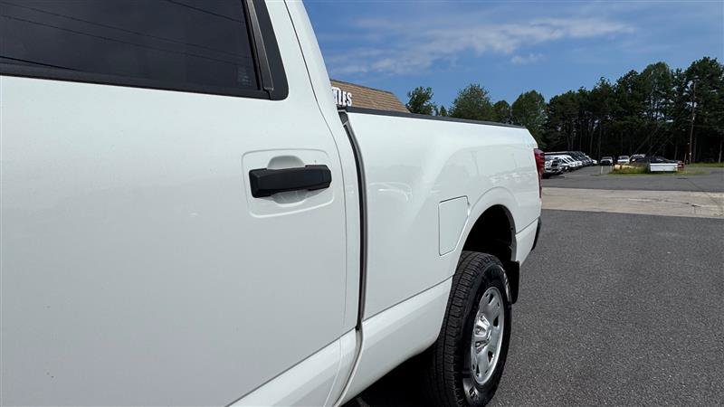 Used 2017 Nissan Titan S AWD/4WD image 15