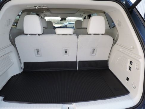 New 2026 Buick Enclave Avenir image 14