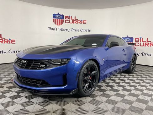 Used 2020 Chevrolet Camaro LT RWD image 7