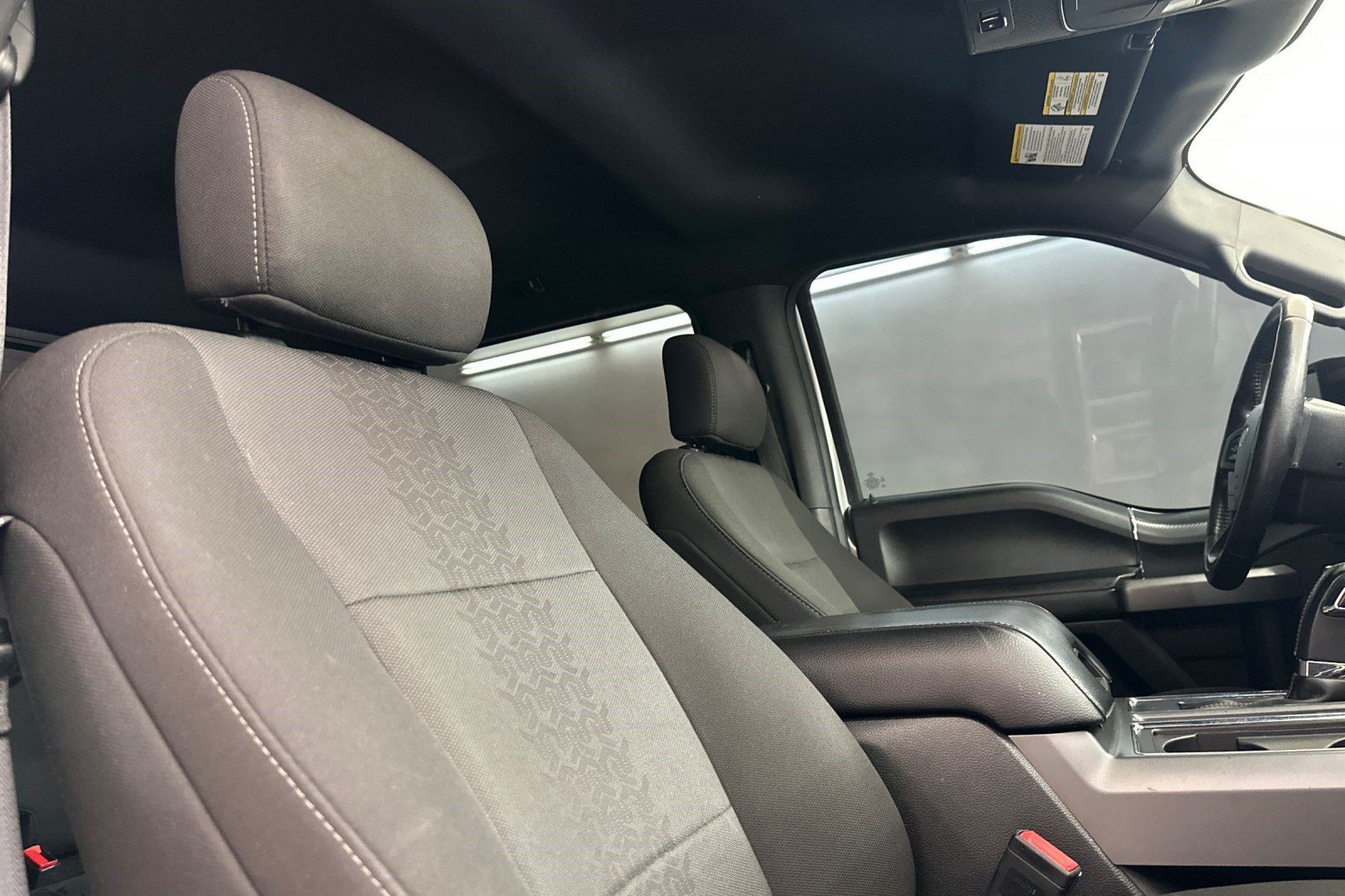Used 2018 Ford F150 XLT w/ Equipment Group 302A Luxury AWD/4WD image 31