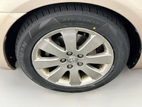 Used 2006 Toyota Avalon XLS FWD image 11