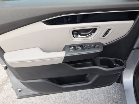 Used 2023 Honda Pilot EX-L image 15