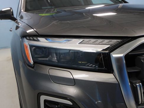 Used 2025 Audi Q7 3.0T Prestige w/ Prestige Package image 39