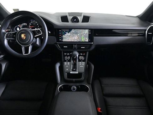 Certified 2023 Porsche Cayenne Platinum Edition AWD/4WD image 11