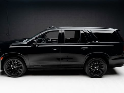 Used 2023 Cadillac Escalade Sport w/ LPO, ONYX Package AWD/4WD image 16