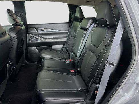 Used 2023 INFINITI QX60 Luxe w/ Performance Audio Package FWD image 26