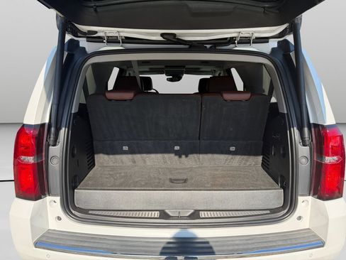 Used 2019 Chevrolet Tahoe Premier w/ Premier Plus Edition AWD/4WD image 22
