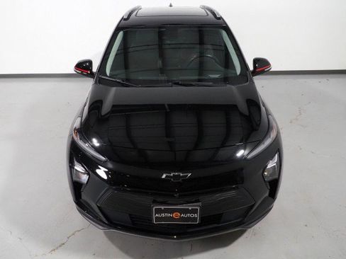 Used 2023 Chevrolet Bolt EUV Premier w/ Sun & Sound Package image 11