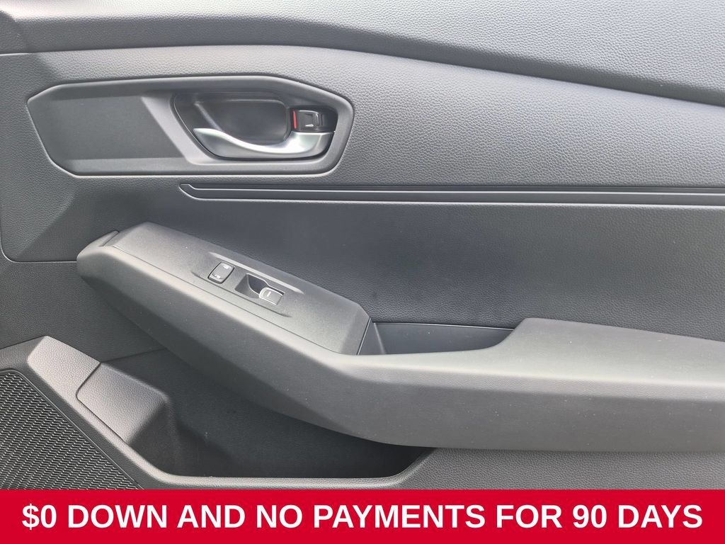 Used 2025 Honda Accord LX image 32