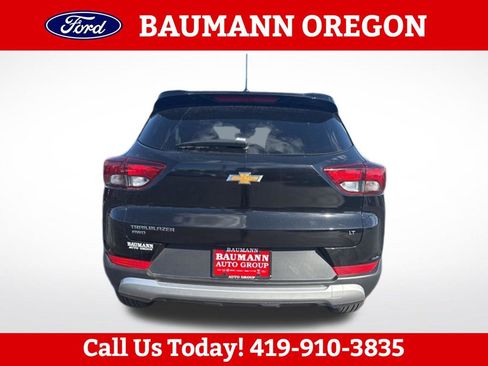 Used 2025 Chevrolet TrailBlazer LT AWD/4WD image 4