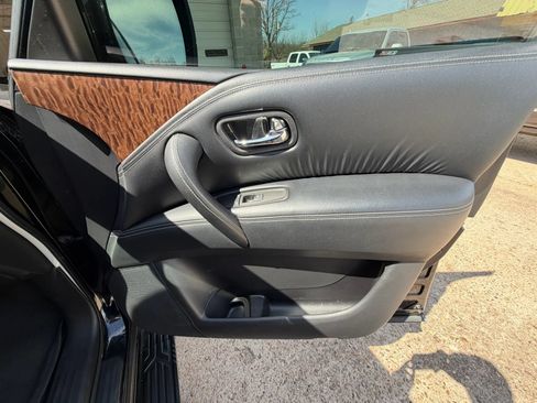 Used 2018 Nissan Armada SL w/ Moonroof Package AWD/4WD image 15