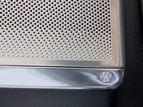 New 2026 Cadillac Vistiq Sport w/ LPO, Floor Liner Package image 19