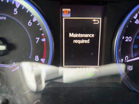 Used 2018 Toyota Highlander Limited Platinum FWD image 24