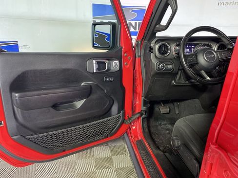Used 2021 Jeep Gladiator Sport AWD/4WD image 27