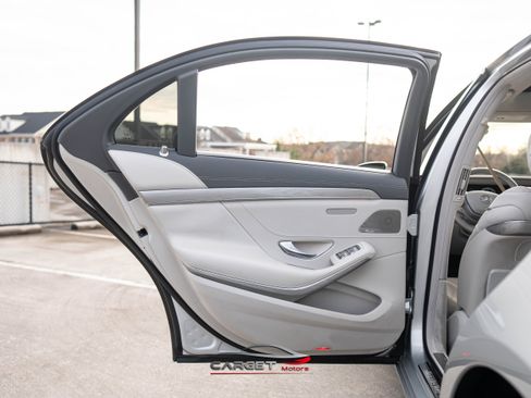 Used 2015 Mercedes-Benz S 550 Sedan image 46