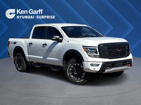 Used 2020 Nissan Titan PRO-4X w/ Pro-4x Convenience Package image 1