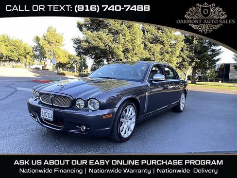 Used 2008 Jaguar XJ8 RWD image 4