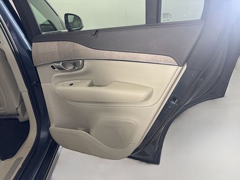 Used 2022 Volvo XC90 T6 Inscription w/ Advanced Package AWD/4WD image 28