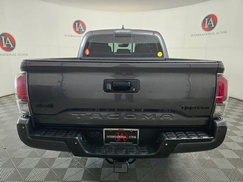 Used 2020 Toyota Tacoma TRD Pro AWD/4WD image 8