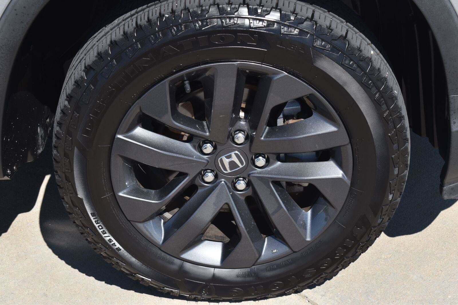 Used 2023 Honda Ridgeline Sport image 12