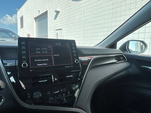 Used 2023 Toyota Camry XSE FWD image 15
