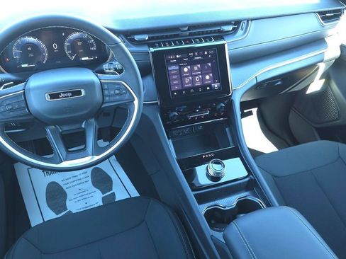 New 2026 Jeep Grand Cherokee Laredo AWD/4WD image 25